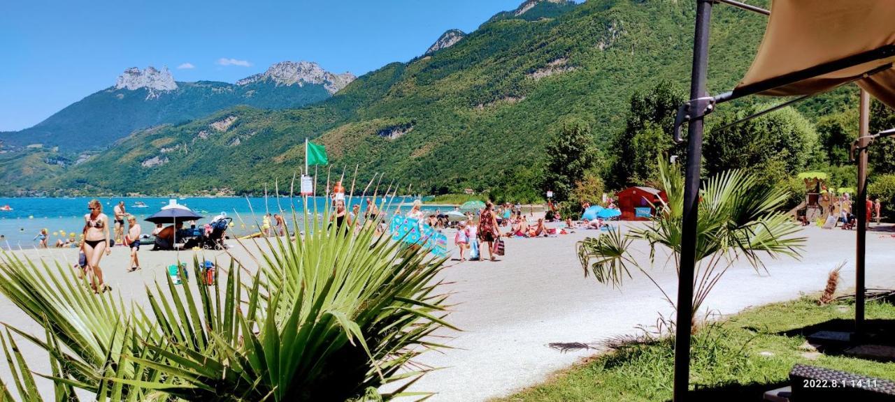 Le Petit Coin Au Bord Du Lac Doussard Exterior foto